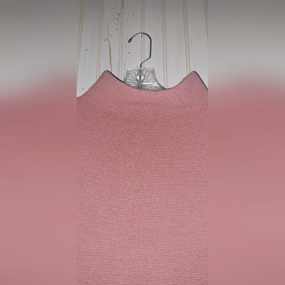 Ladies Free People Sleeveless Turtleneck Tunic Sweater Small Deep Underarm